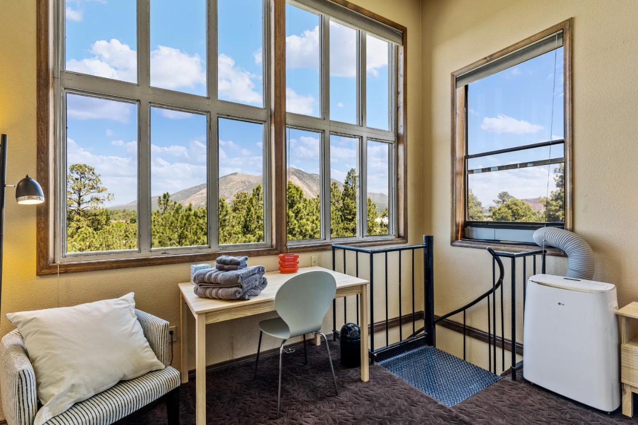 Delightful 1 Bdrm Country Club Retreat With Mt Elden Views! Villa Flagstaff Ngoại thất bức ảnh